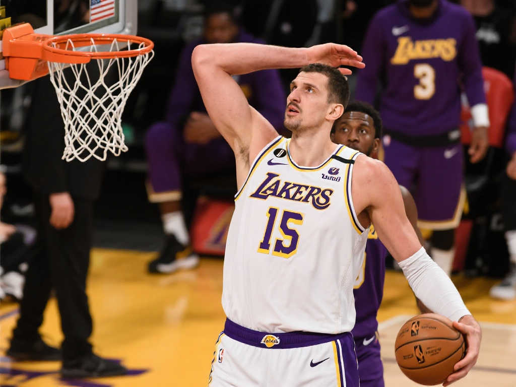 三分球和场 三分球和场